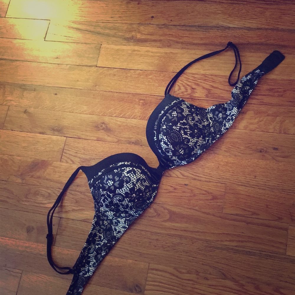 Victoria's Secret Very Sexy Push-Up